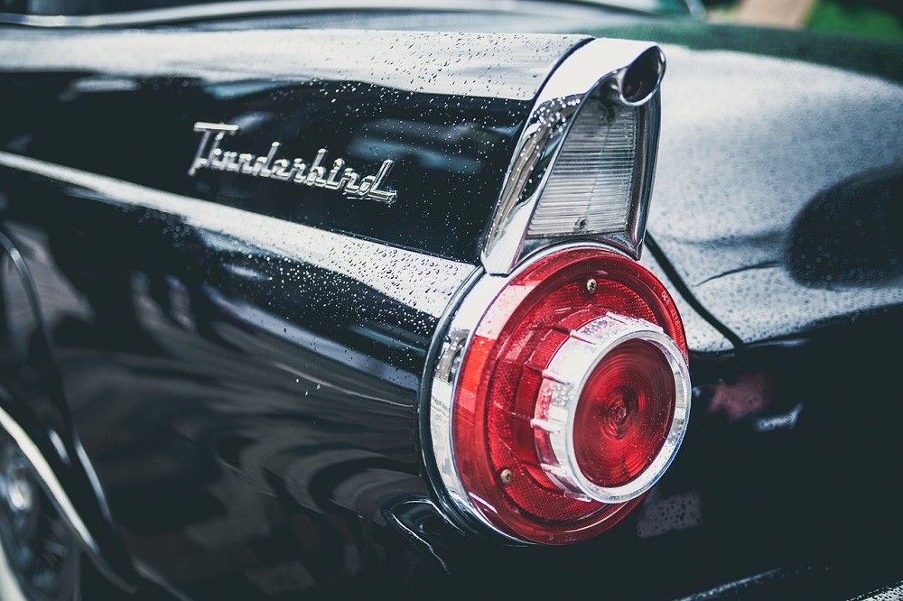 7 Tips On How To Be A More Courteous Driver - Driving Etiquette
